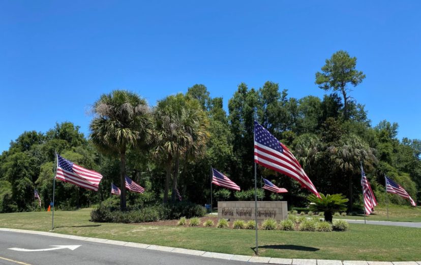 Florida national cemetery entrance