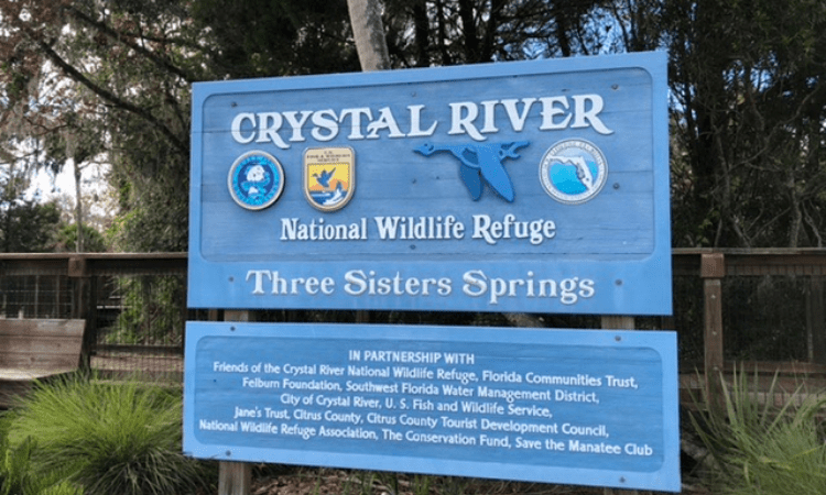 entrance sign to crystal river national wildife refuge
